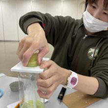 片手用液体洗剤受け制作中②